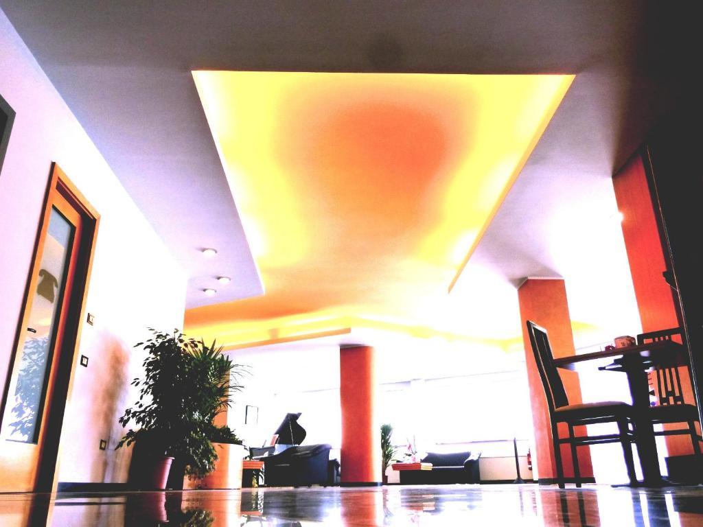 Hotel Romanisio 포사노 외부 사진