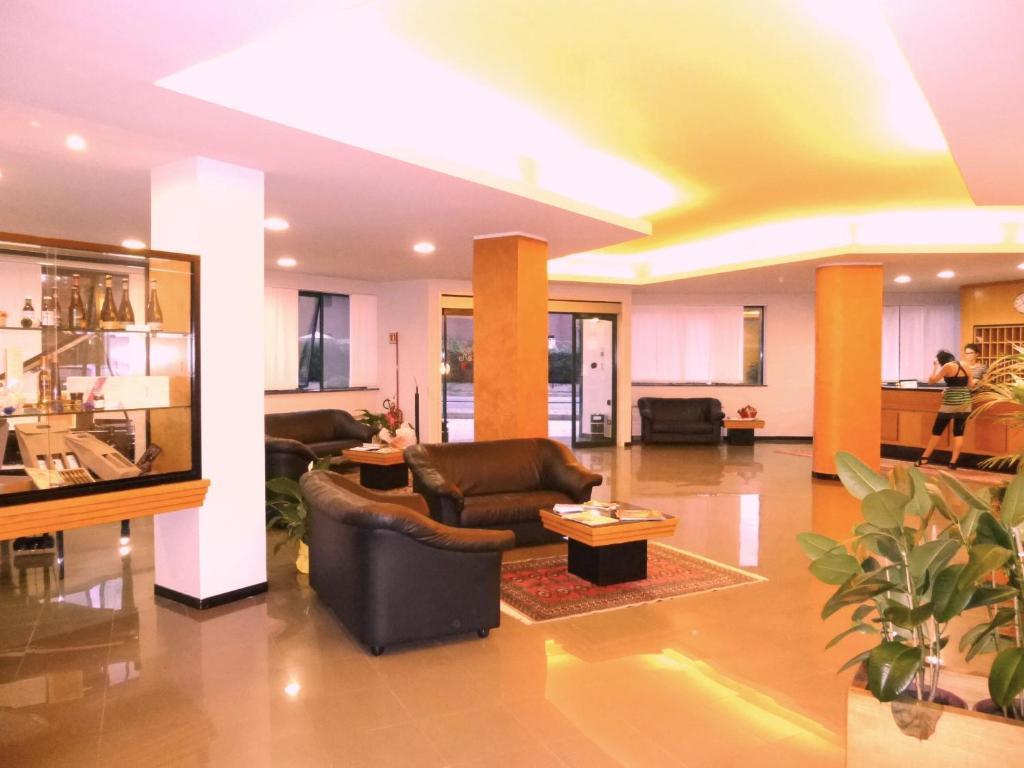 Hotel Romanisio 포사노 외부 사진