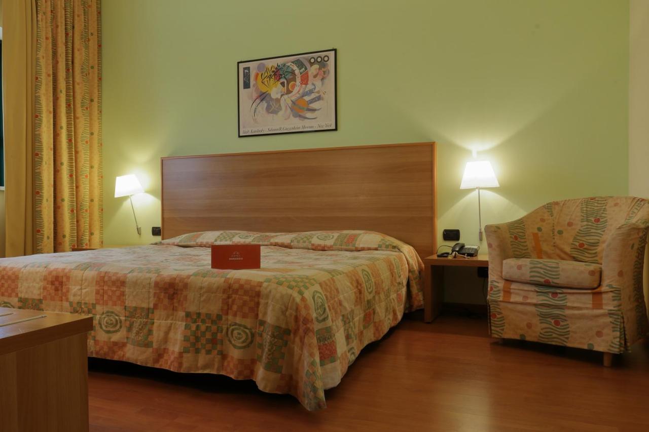 Hotel Romanisio 포사노 외부 사진